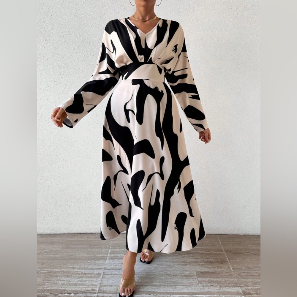 Elegant Black and White Abstract Dress